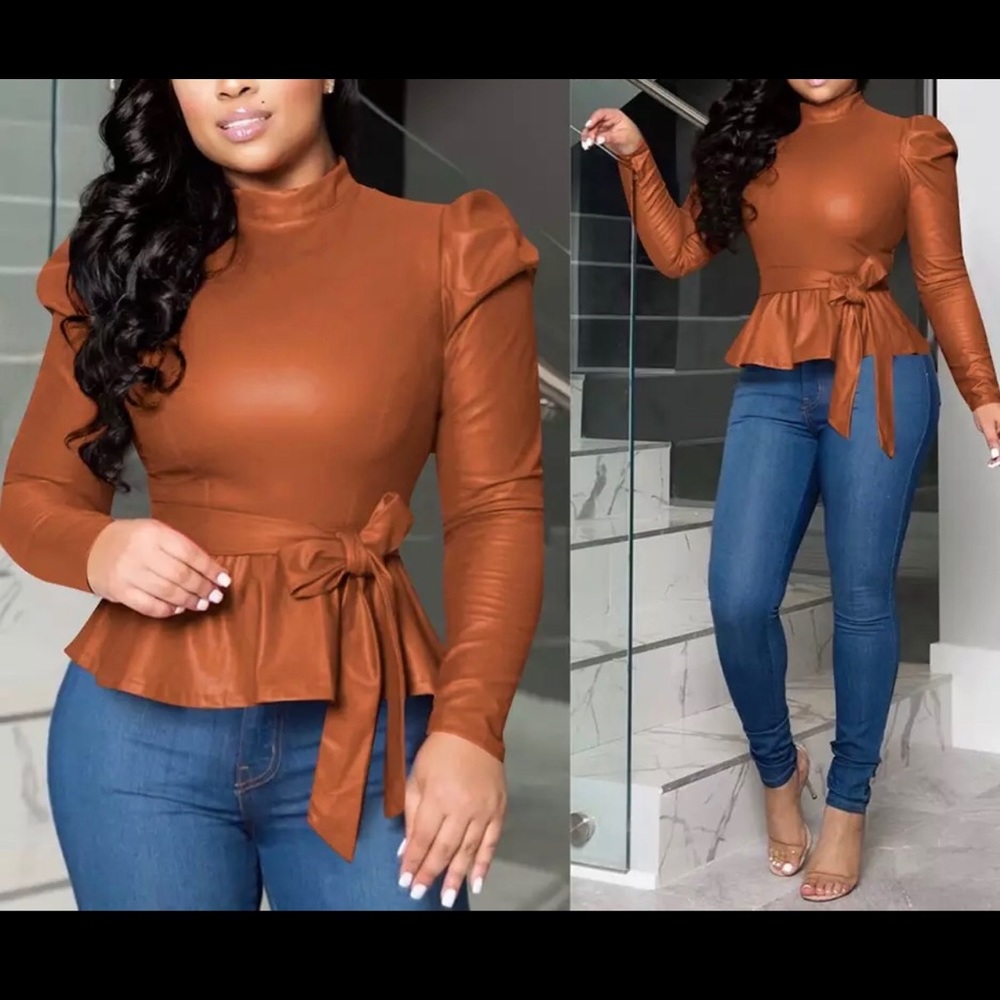 Side tie faux leather top ♥️